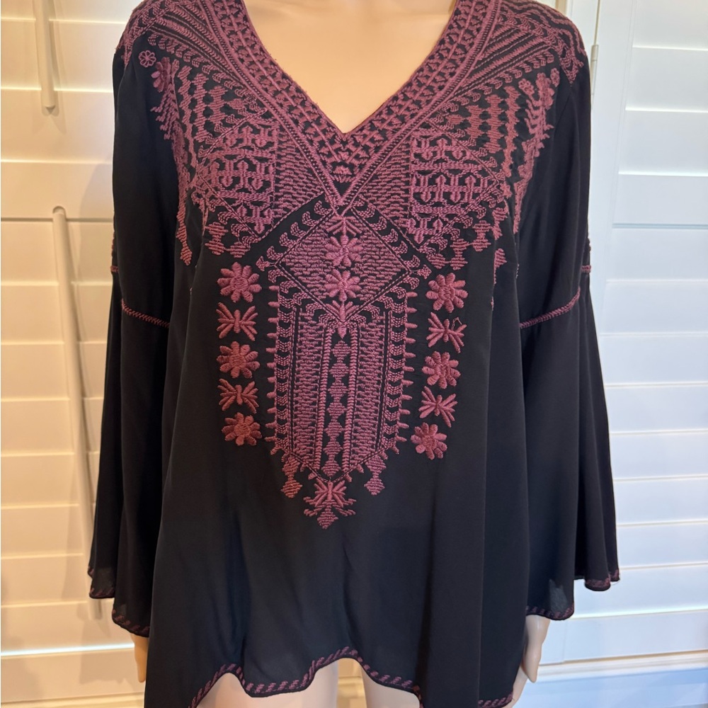 Like New Johnny Was Embroidered Black and Dark Pink Women's Top Large